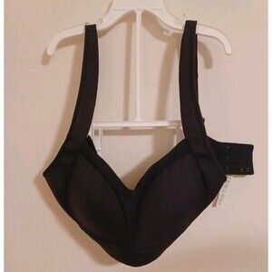 Lululemon Athletica Sports Bra Womens 34DD Black Solid Demi Cup Athleisure Yoga